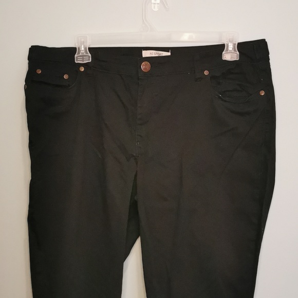 👠 Addition Elle Cropped Pants, Size 18 - Picture 4 of 11